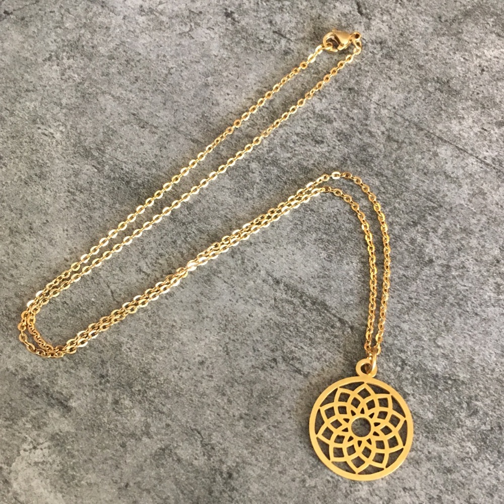 Sahasrara Gold Plated 304 Stainless Steel Necklace - Picture 5 of 8
